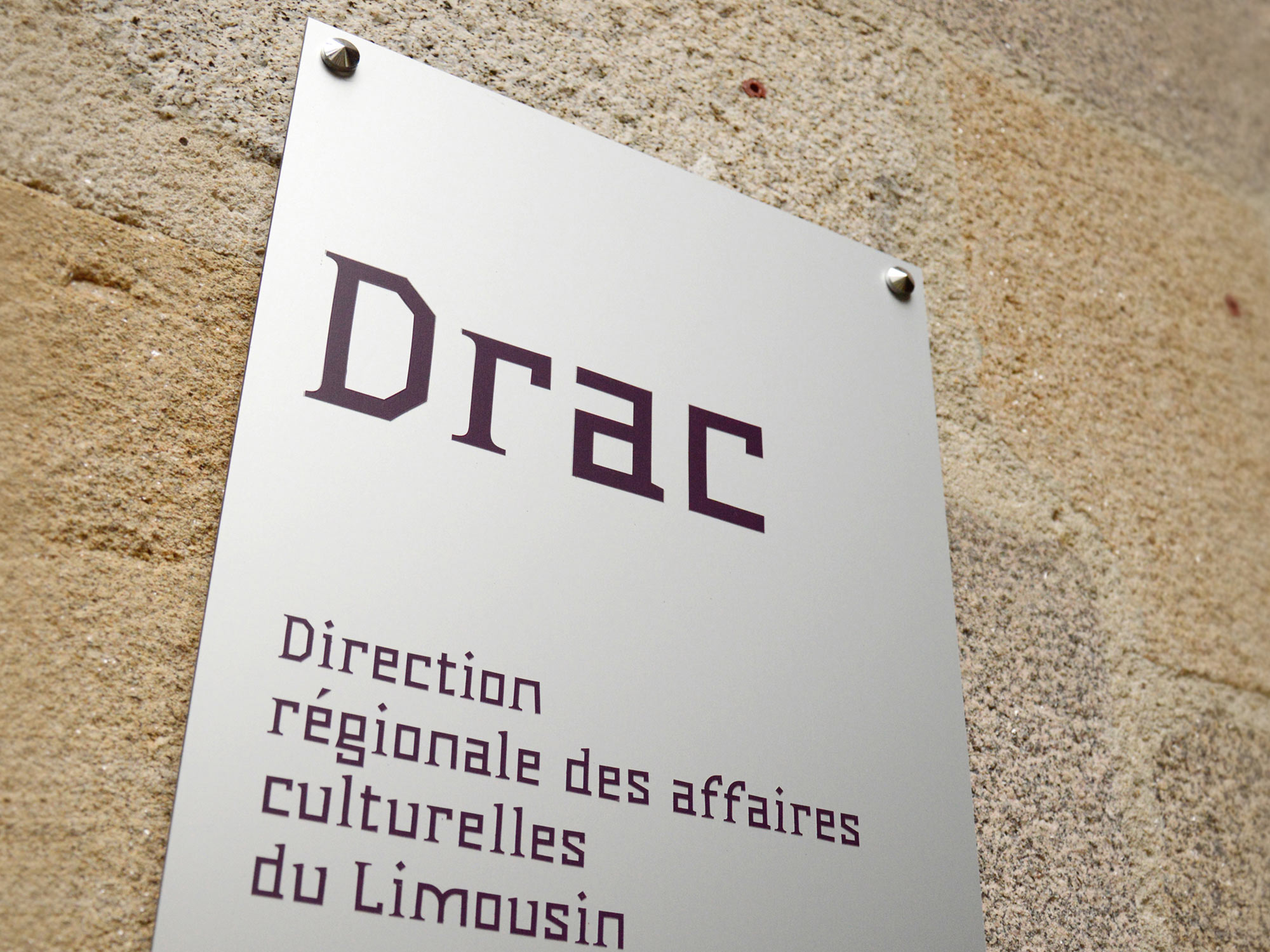 http://a-aa.fr/projet/drac-limousin-signaletique/